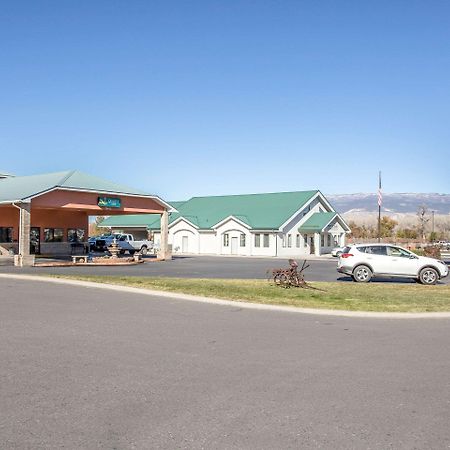 Quality Inn Delta Gateway To Rocky Mountains Exterior photo
