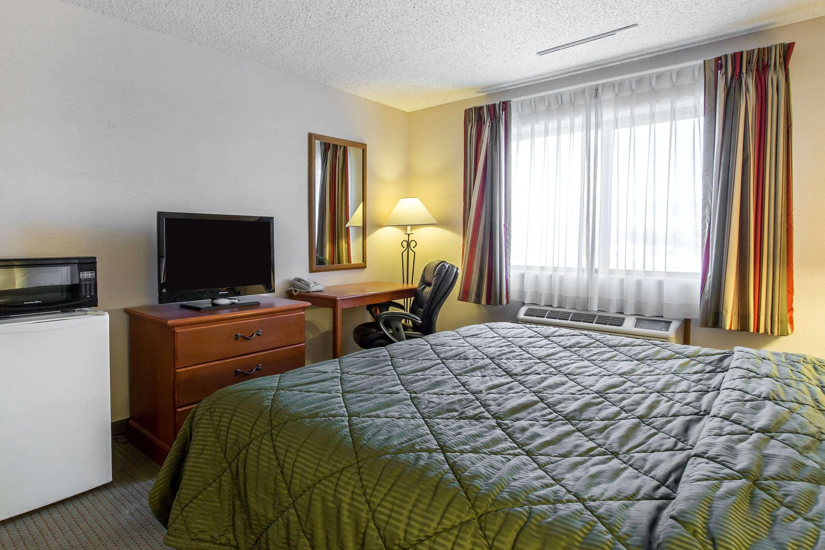 Quality Inn Delta Gateway To Rocky Mountains Exterior photo