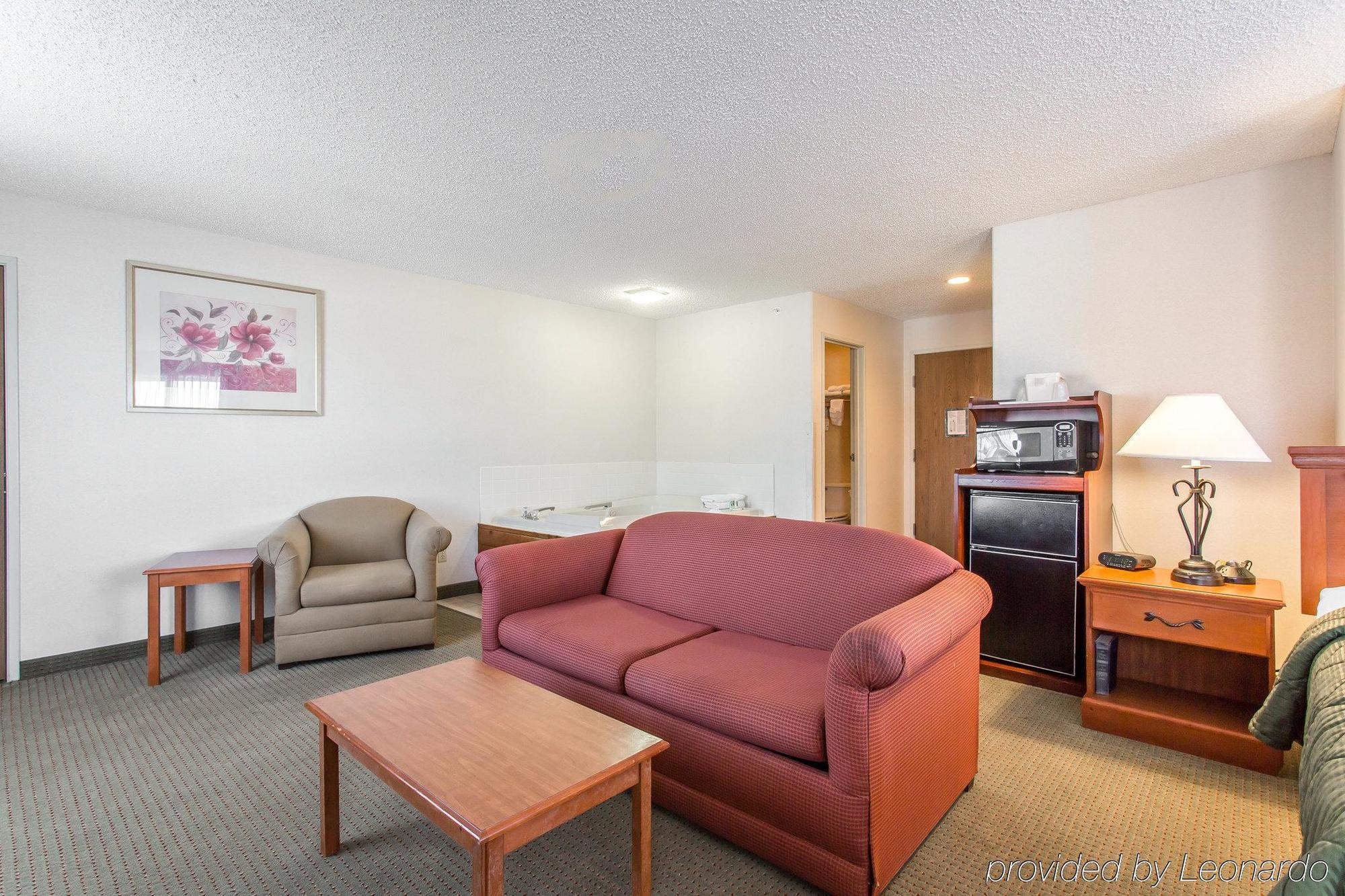 Quality Inn Delta Gateway To Rocky Mountains Exterior photo
